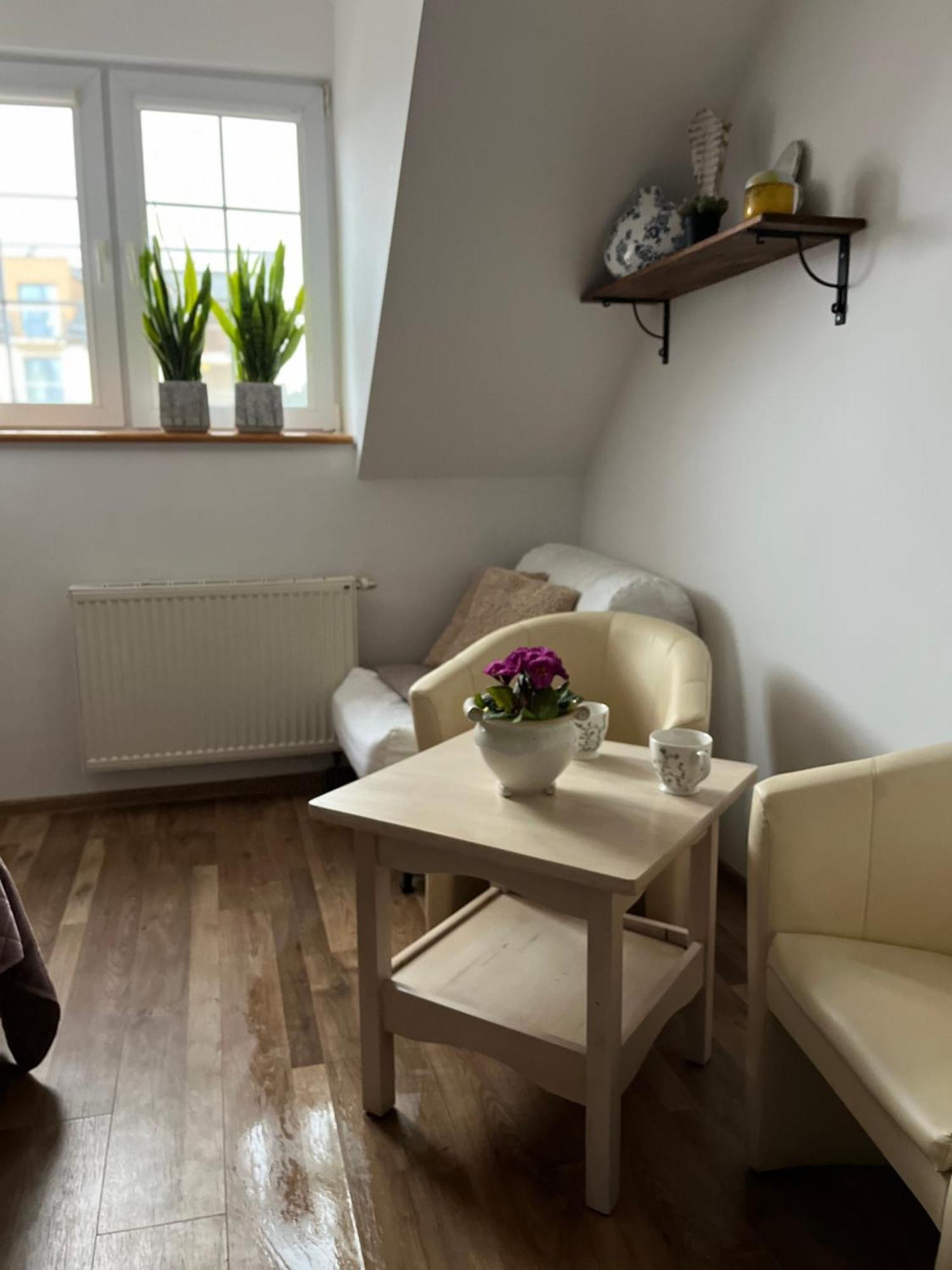 Gosciniec Strzecha Hotel Kąty Rybackie Екстериор снимка
