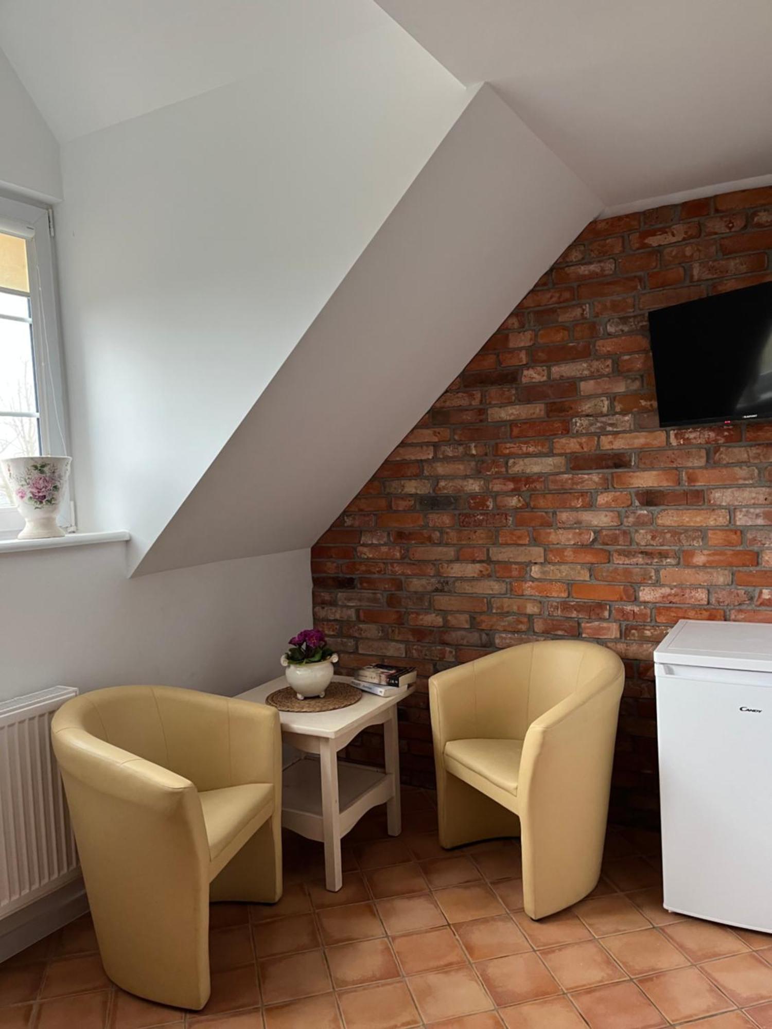 Gosciniec Strzecha Hotel Kąty Rybackie Екстериор снимка